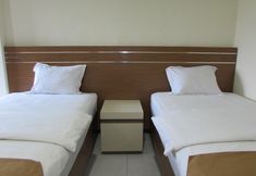 Bedroom 6 Hotel Sinar Tambolaka