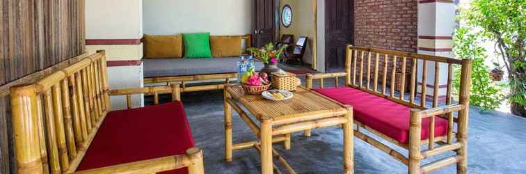 Lobby Red Flower Cottages Homestay