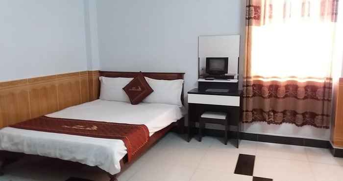 Bedroom Truc Hoang Ha Hotel Kon Tum