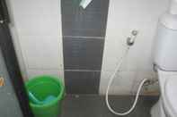 In-room Bathroom Homestay at Kingkost Karangjati 1