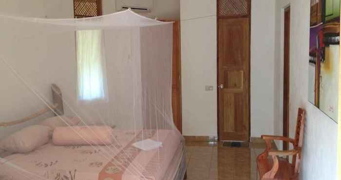 Kamar Tidur Oro Beach House