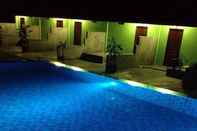 Swimming Pool Diamond Home Resort