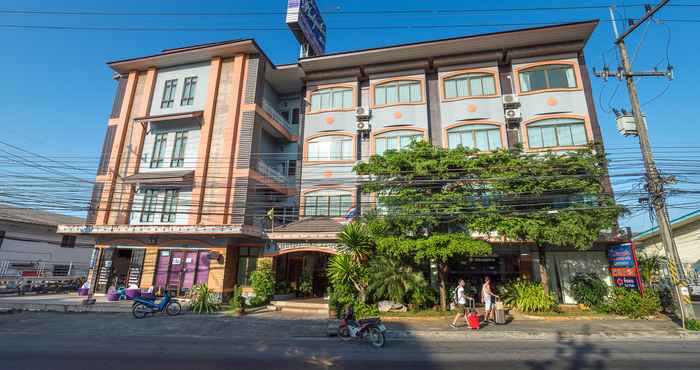 Bangunan Phetpailin Hotel 