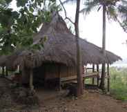 Exterior 5 Sumba Sunset Surf Camp