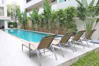 สระว่ายน้ำ The Place by Pattaya Rental Apartment