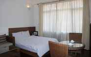 Kamar Tidur 4 Nice And New Apartment Near Westlake 