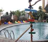 Swimming Pool 7 Grand Soll Marina Hotel