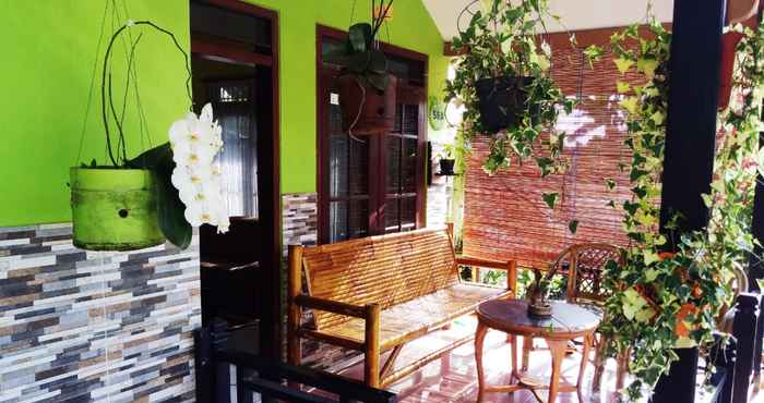 Lobby Three Bedroom (back) at Villa Trunojoyo 50