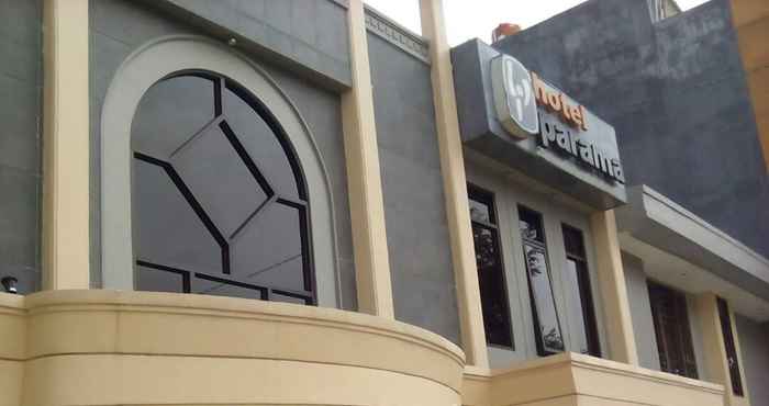 Luar Bangunan Parama Hotel Wonosobo