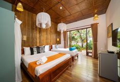 Bedroom 7 An Bang Gold Coast Villa