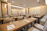 ห้องประชุม Whiz Prime Hotel Sudirman Makassar