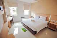 Kamar Tidur Whiz Prime Hotel Sudirman Makassar