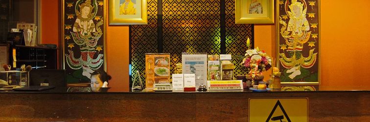 로비 Phusiri Place