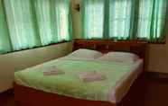 Kamar Tidur 6 Emmanuel Guesthouse