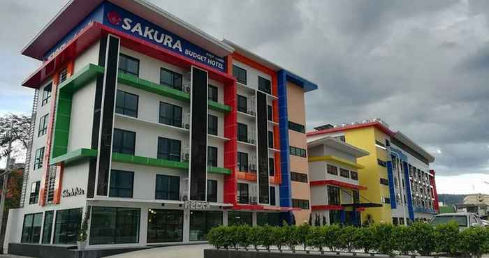 ภายนอกอาคาร Sakura Budget Hotel