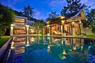 Kolam Renang Villa Emerald Beach