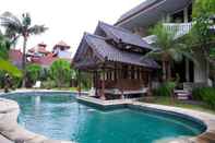 Swimming Pool Dayu Hotel Kuta