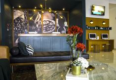 Lobby 3 Geary Hotel Bandung