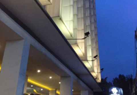 Bên ngoài Geary Hotel Bandung