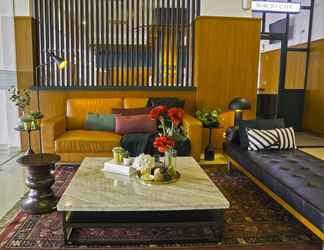 Lobby 2 Geary Hotel Bandung