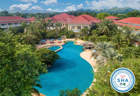 Swimming Pool Dheva Mantra Resort 