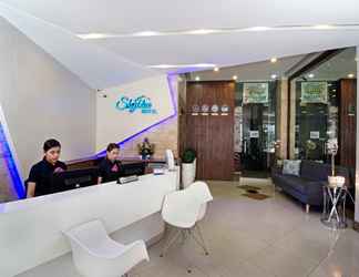 Lobi 2 Skyblue Hotel