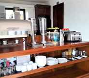 Quầy bar, cafe và phòng lounge 7 Hung Vuong Resort