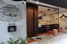 外部的 Plubpla Hostel