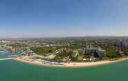 Nearby View and Attractions 5  Cross Vibe Pattaya Seaphere  ( formerly X2 Vibe Pattaya Seaphere )