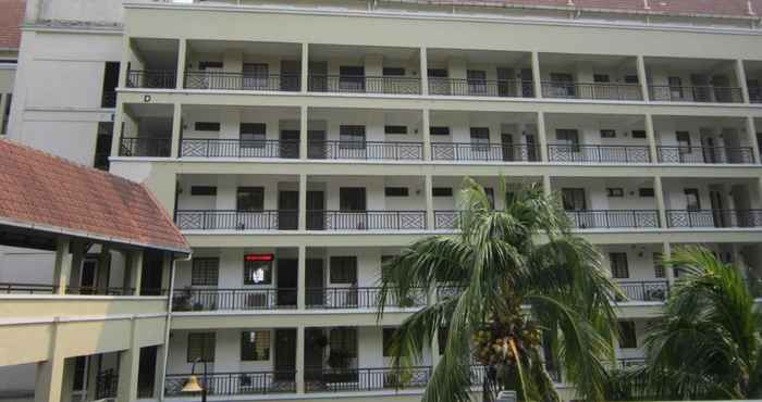 Luar Bangunan Paradise Lagoon Apartment