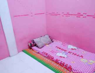 Bedroom 2 Female Room Only near Terminal Bus Batoh Banda Aceh (RNA)