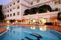 Swimming Pool Hotel Saigon Morin