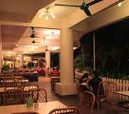 Restoran 6 Bayu Beach Resort