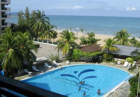 Kolam Renang Bayu Beach Resort
