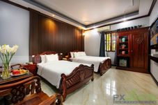 Bedroom Nam Hai Hotel