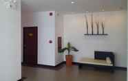 Lobi 7 One Fu Hotel