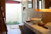 Phòng tắm bên trong Bacaya Bangrak Beach Resort