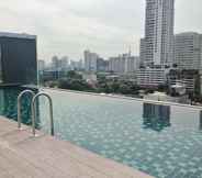Swimming Pool 4 The residence on Thonglor by UHG