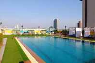 Swimming Pool Evergreen Place Siam by UHG