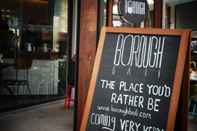 ล็อบบี้ Borough Capsule Hostel Bali