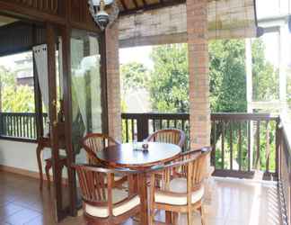 Sảnh chờ 2 Raka Rai Bungalows