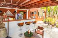 Bar, Kafe, dan Lounge Sallamai Resort