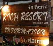 Lobi 3 Rich Resort Beachside Hotel