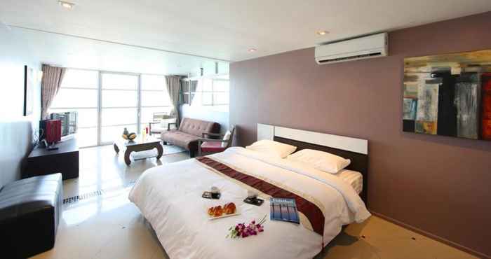 Kamar Tidur Enjoy Beach Hotel