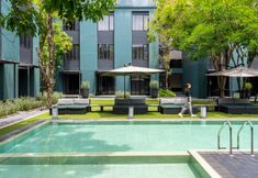 スイミングプール 4 Theatre Residence