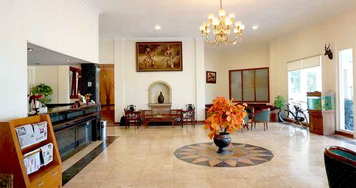 Lobby Candisari Syariah Hotel & Resto