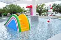 Swimming Pool Ambassador City Jomtien Pattaya (Marina Tower Wing)