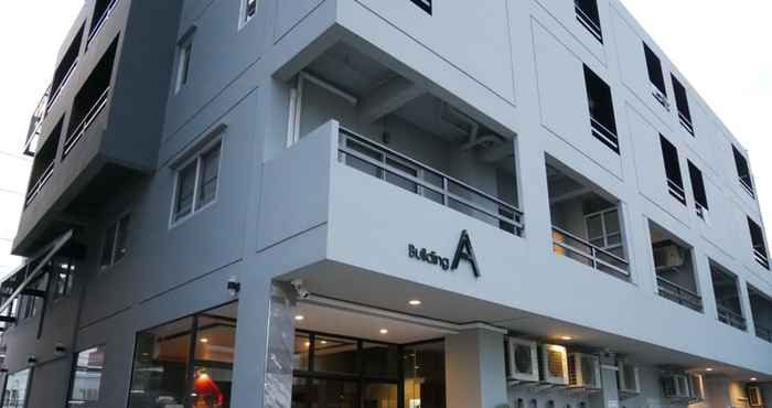 Luar Bangunan B-Black Hotel