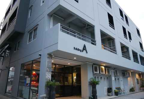 Exterior B-Black Hotel