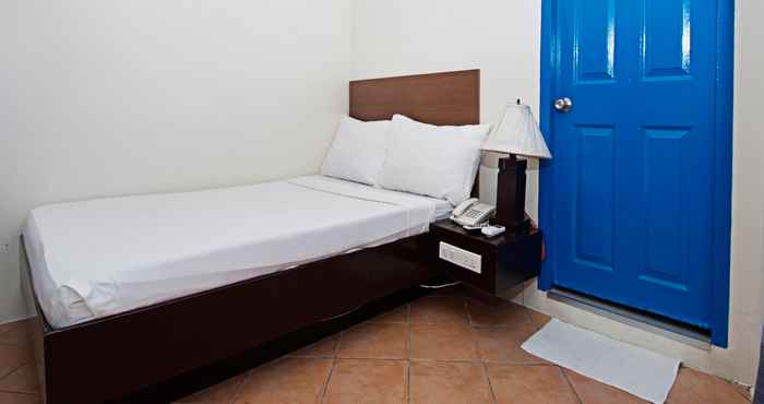 Kamar Tidur 3-Star Mystery Hotel in Cebu Near Fuente Circle